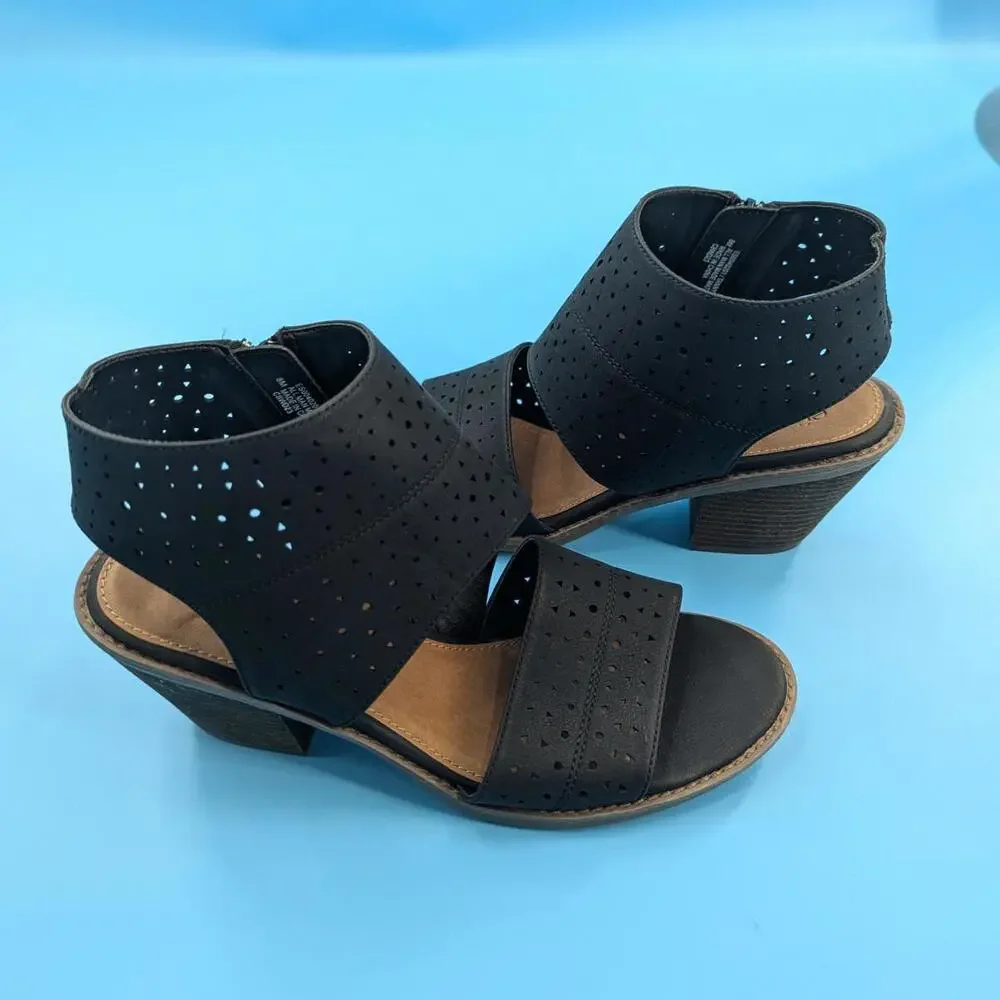 EUROSOFT TANNYN laser‎ cut double strap sandal NWOB Blk Size 8